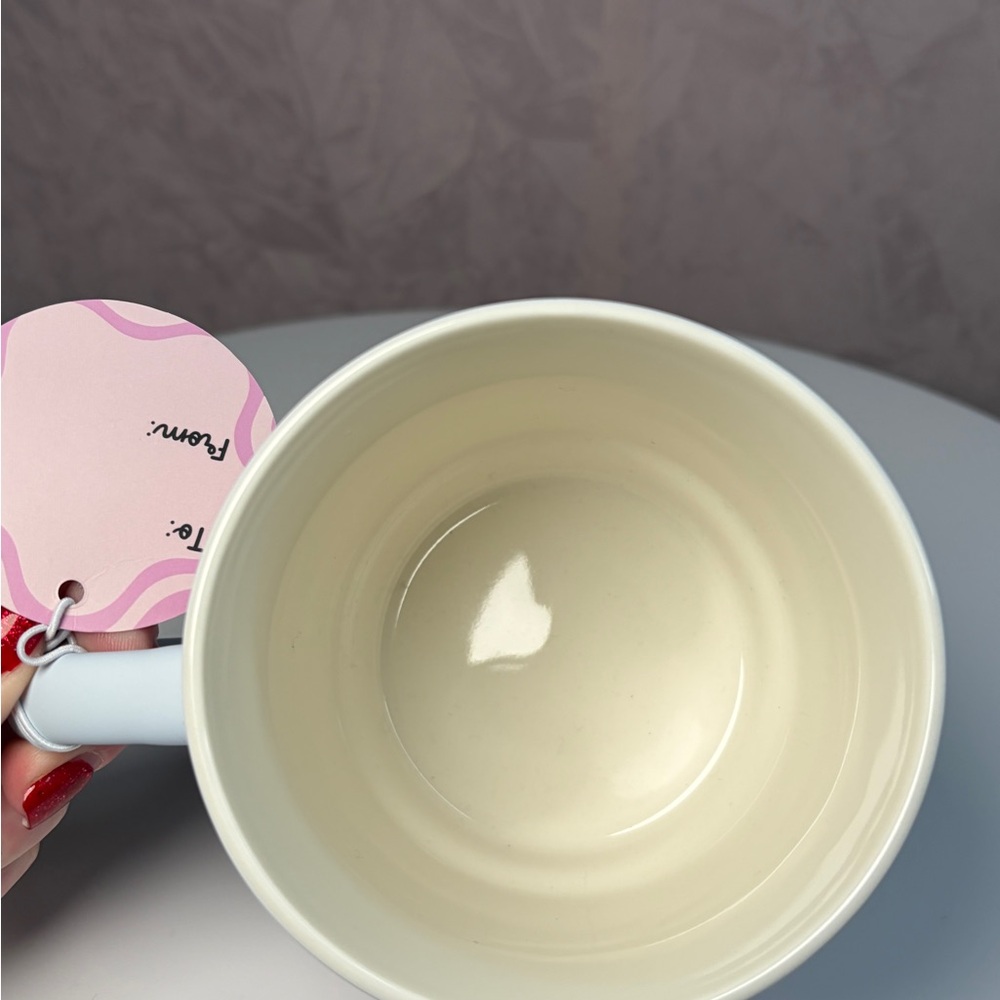 Hot Girls Read Books Mug with Book Design - Picture 7 of 11